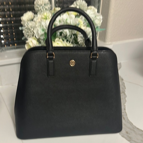 Handbags - Tory Burch Robinson Dome Black Satchel Handbag